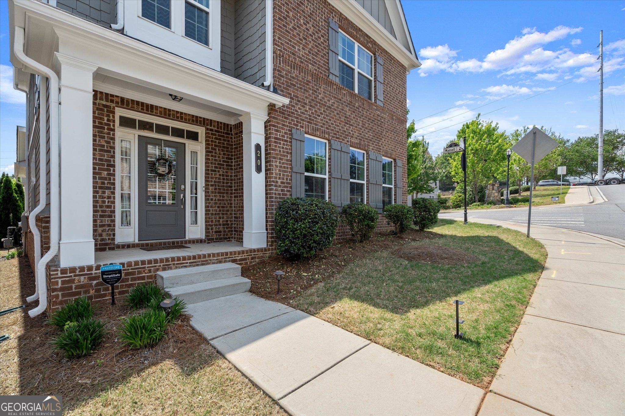 20 Hedges ST SE