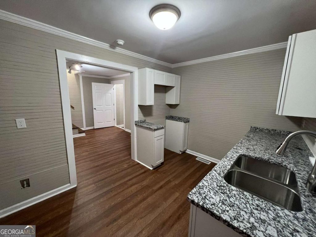 Photo of 15 Tower Street, Gainesville, GA 30501 (MLS # 10655116)