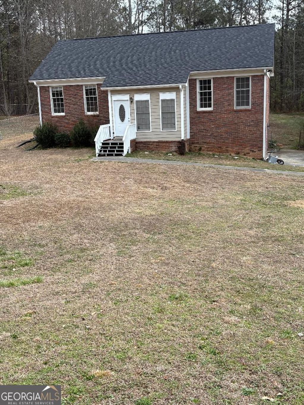 Photo of 990 Walker Place Drive, Douglasville, GA 30134 (MLS # 10696592)