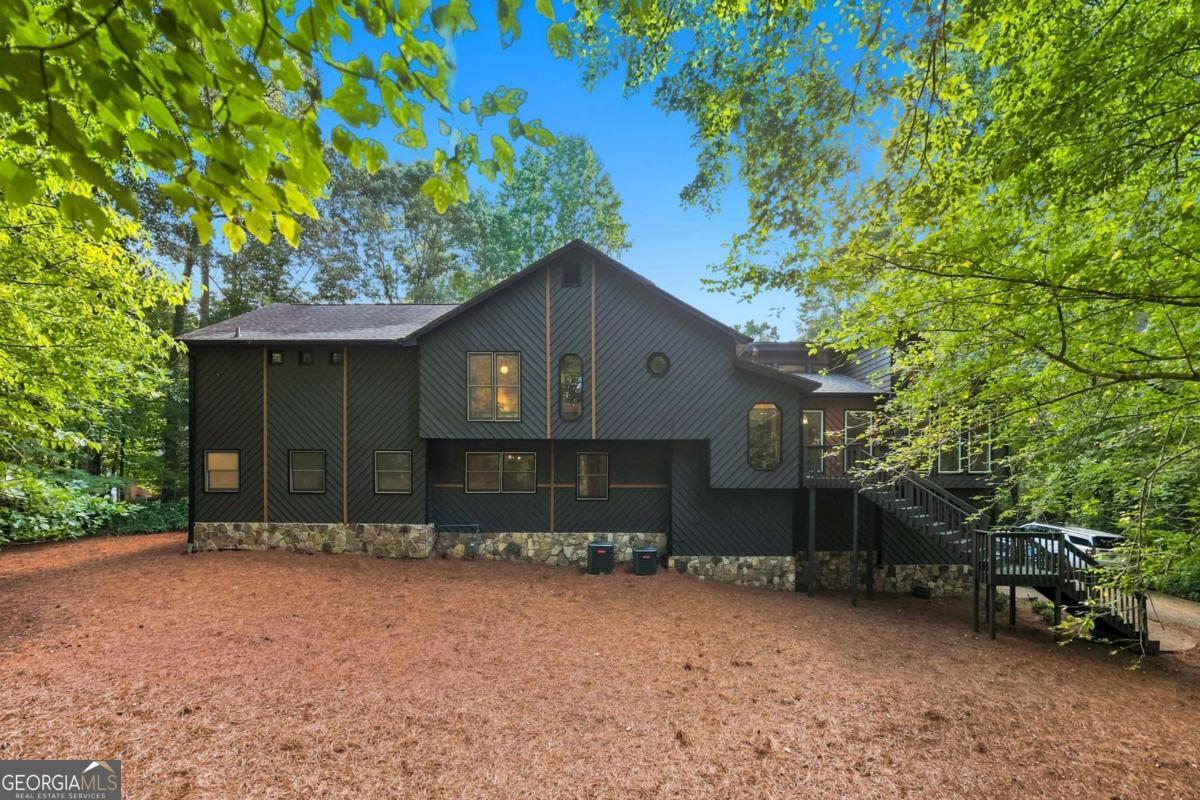 4361 Bishop Lake RD