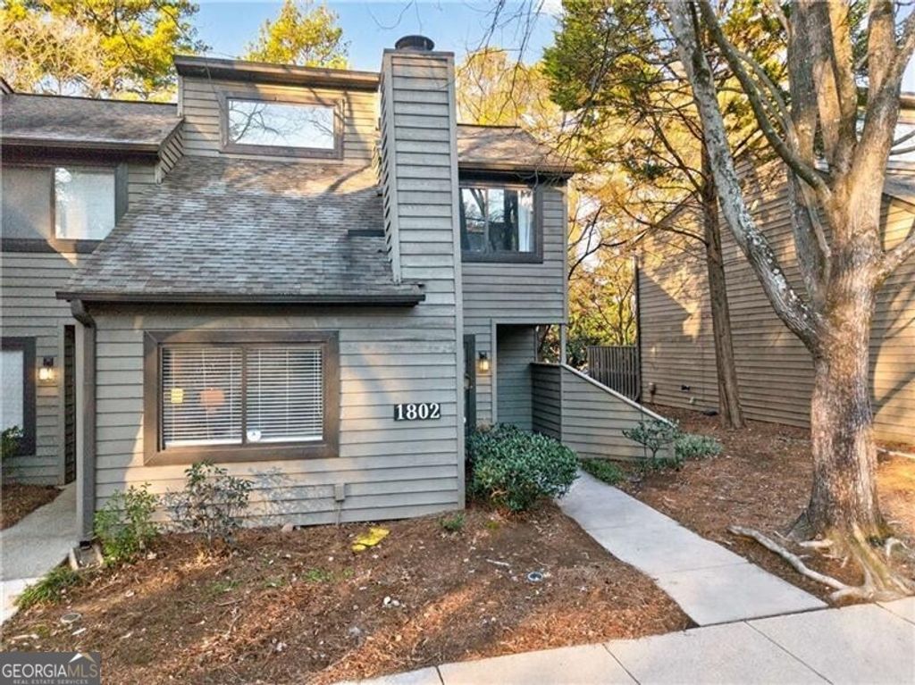 Photo of 1802 Cedar Chase Lane NE, Atlanta, GA 30324 (MLS # 10671721)