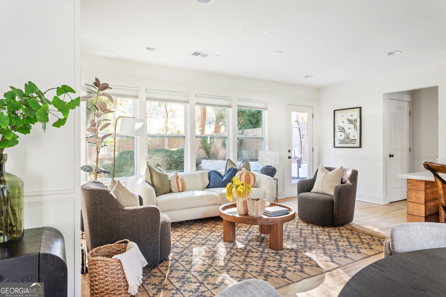 2088 Glendale DR
