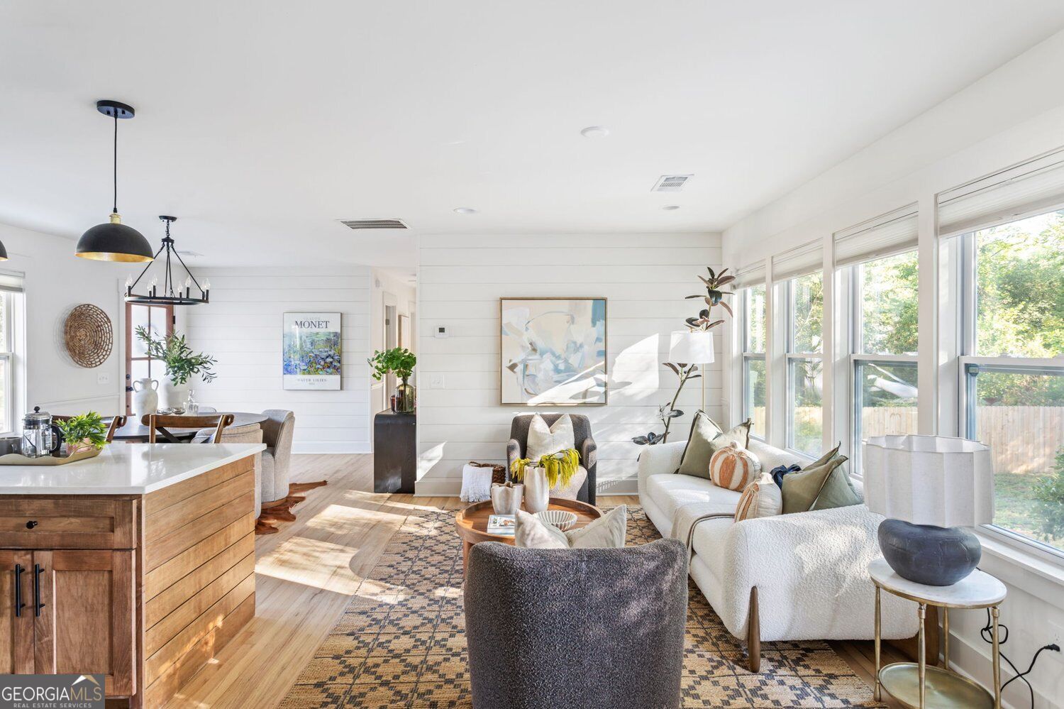 2088 Glendale DR