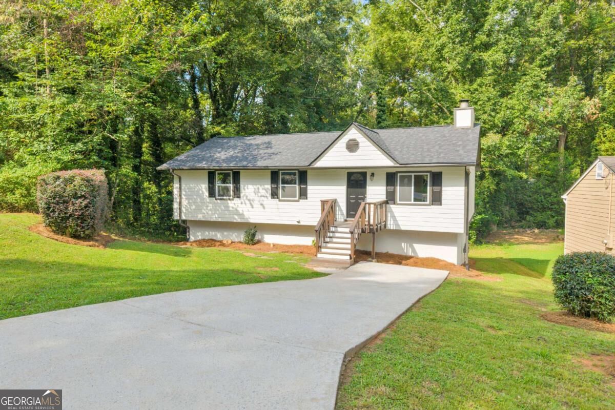 1351 Muirforest WAY