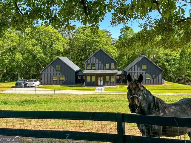 280 Hidden Point RD