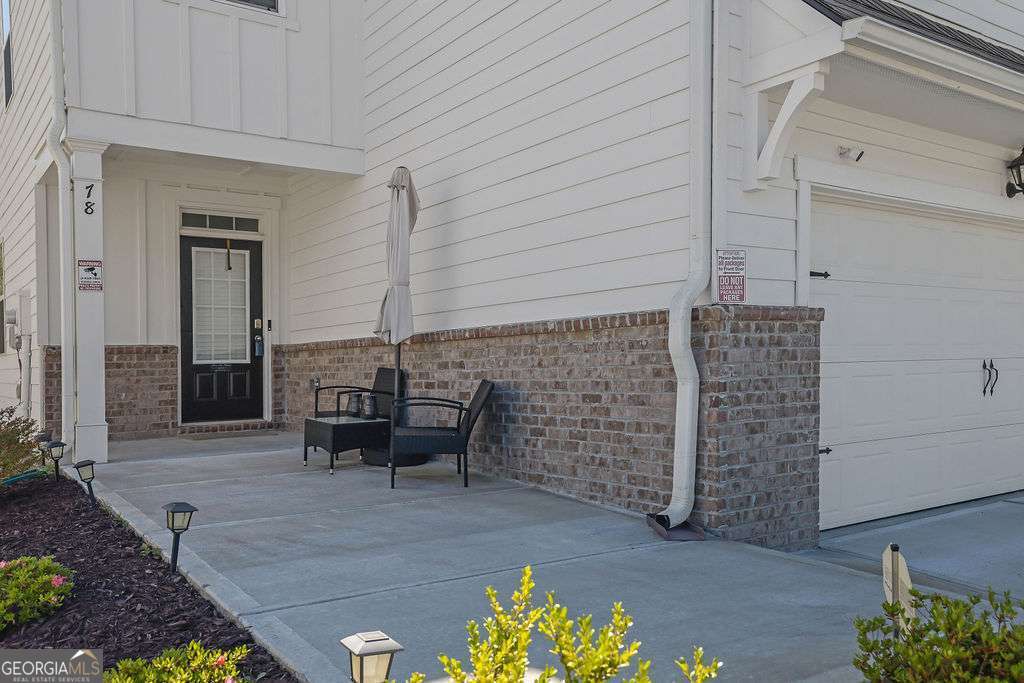 78 Shadwood PL