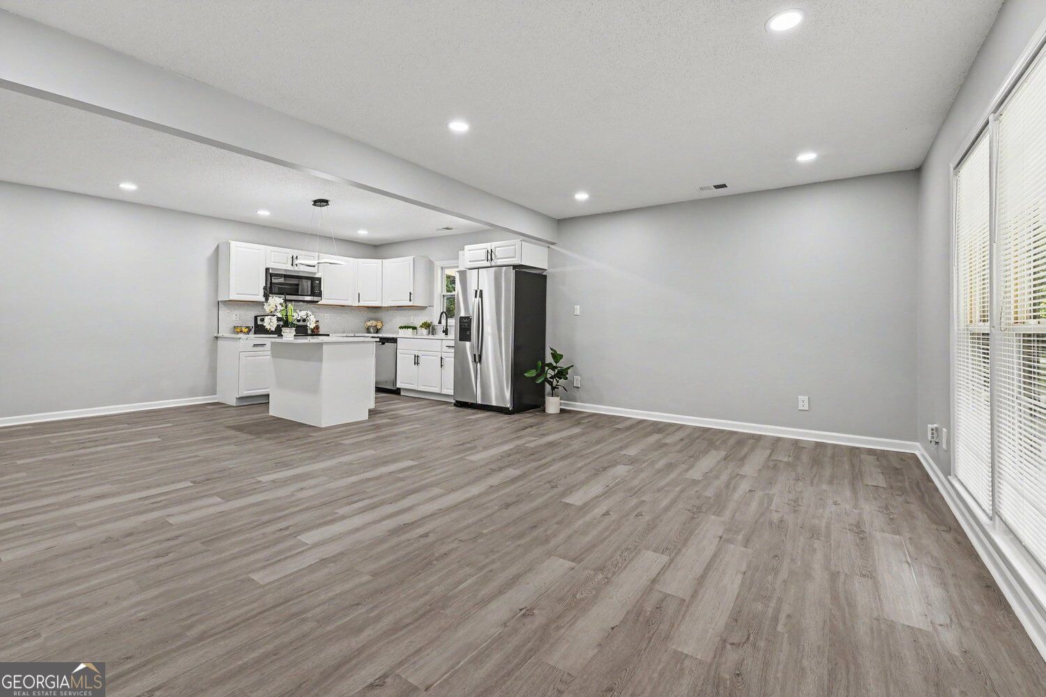 2676 Beacon DR