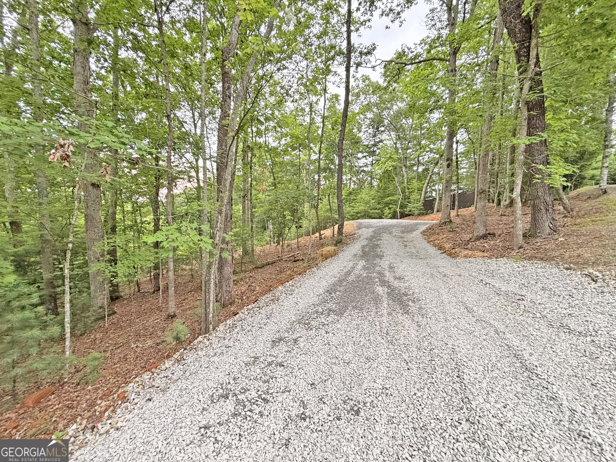 2AC Oak Crest Drive
