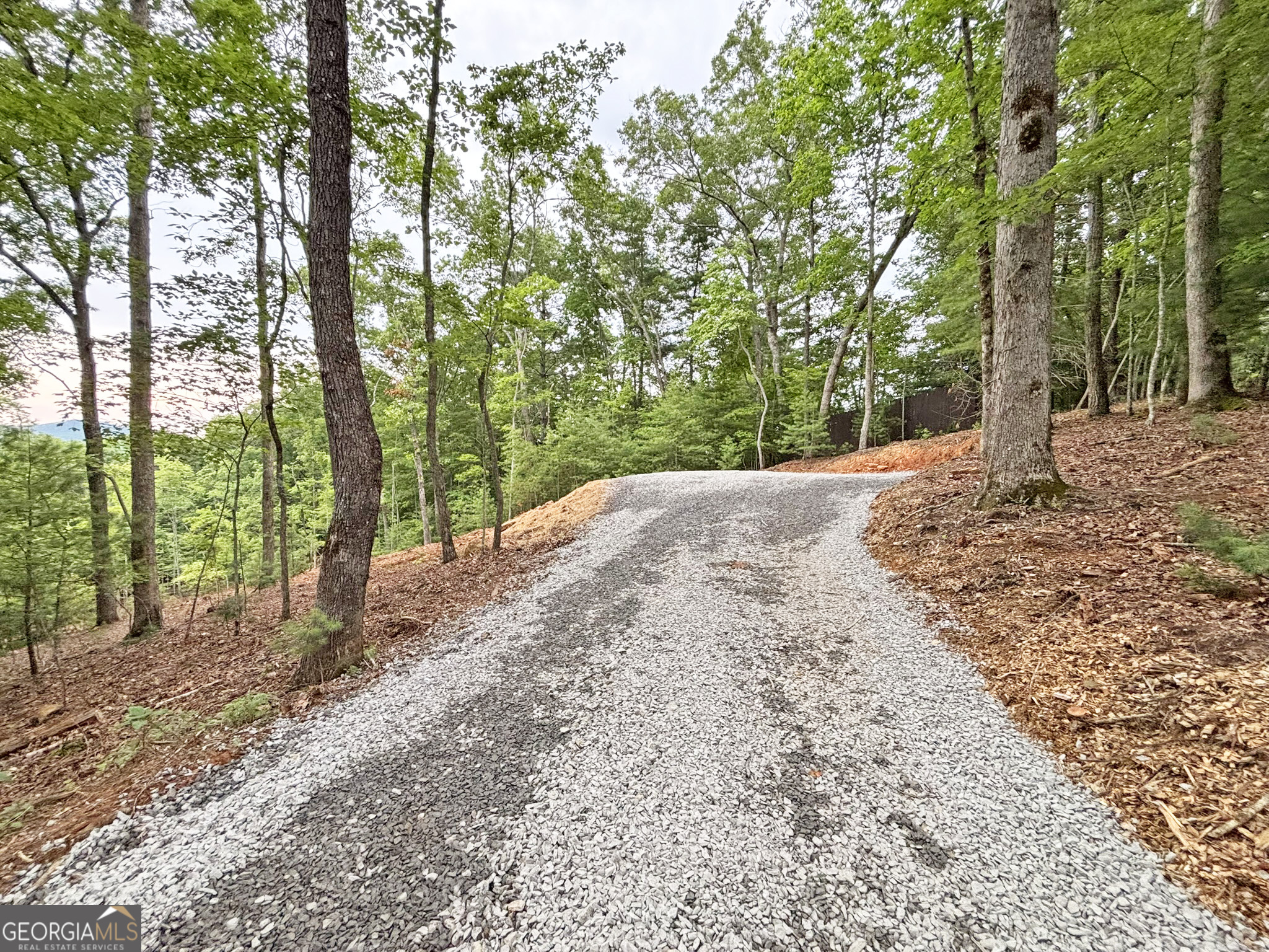 2AC Oak Crest Drive