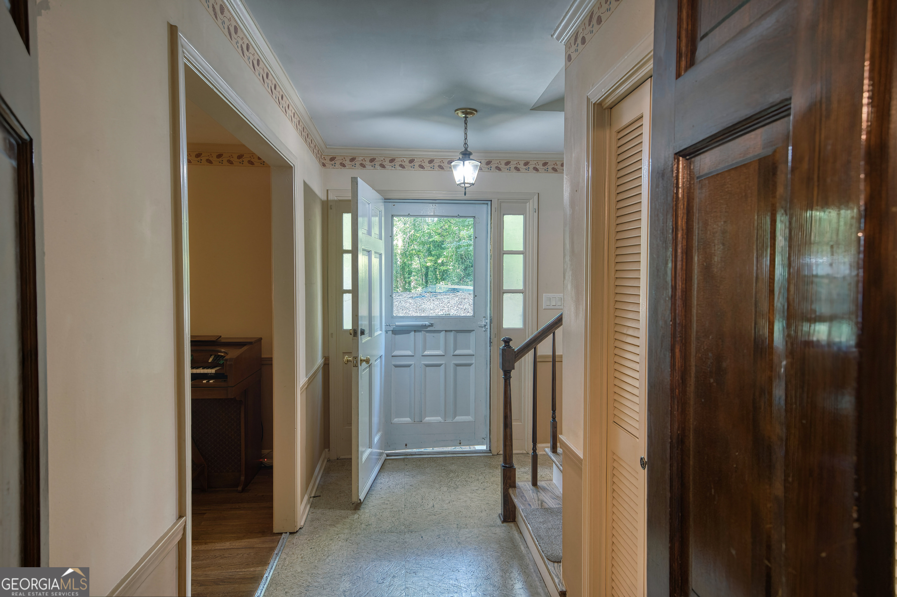 1130 Orchard WAY