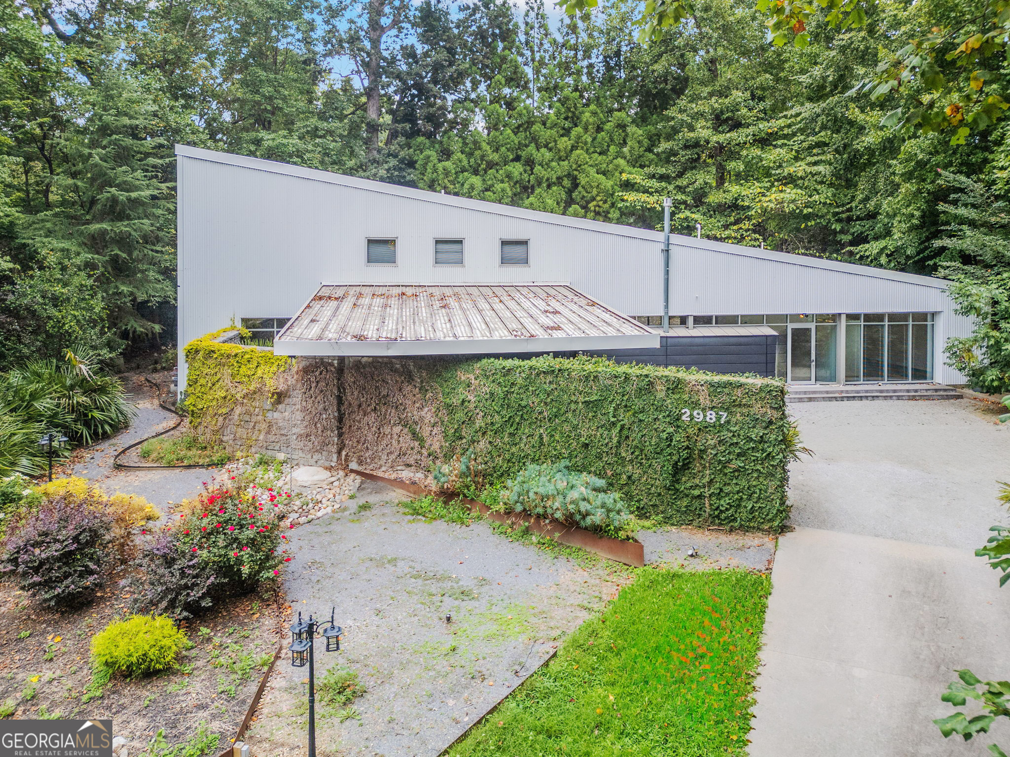 2987 Northside DR NW