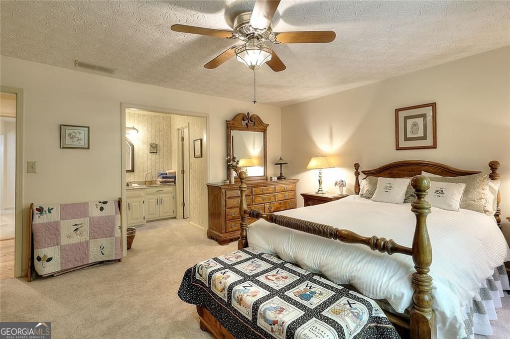 Lilburn, Georgia 30047, United States, 4 Bedrooms Bedrooms, ,5 BathroomsBathrooms,Residential,Active,152667