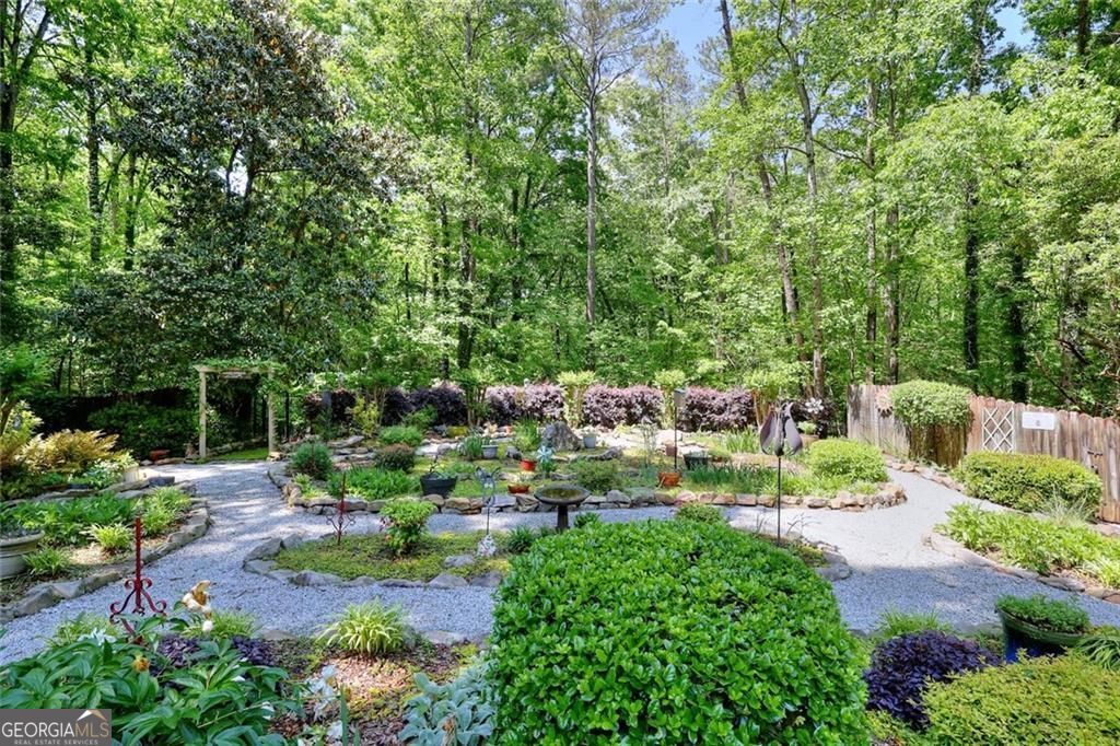 Lilburn, Georgia 30047, United States, 4 Bedrooms Bedrooms, ,5 BathroomsBathrooms,Residential,Active,152667