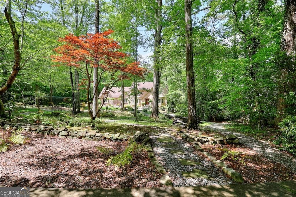 Lilburn, Georgia 30047, United States, 4 Bedrooms Bedrooms, ,5 BathroomsBathrooms,Residential,Active,152667