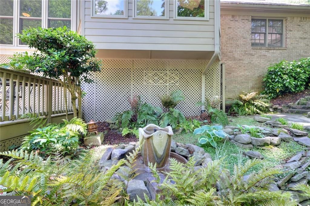 Lilburn, Georgia 30047, United States, 4 Bedrooms Bedrooms, ,5 BathroomsBathrooms,Residential,Active,152667