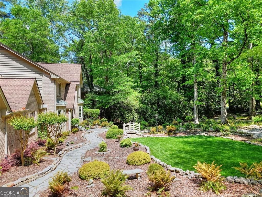 Lilburn, Georgia 30047, United States, 4 Bedrooms Bedrooms, ,5 BathroomsBathrooms,Residential,Active,152667