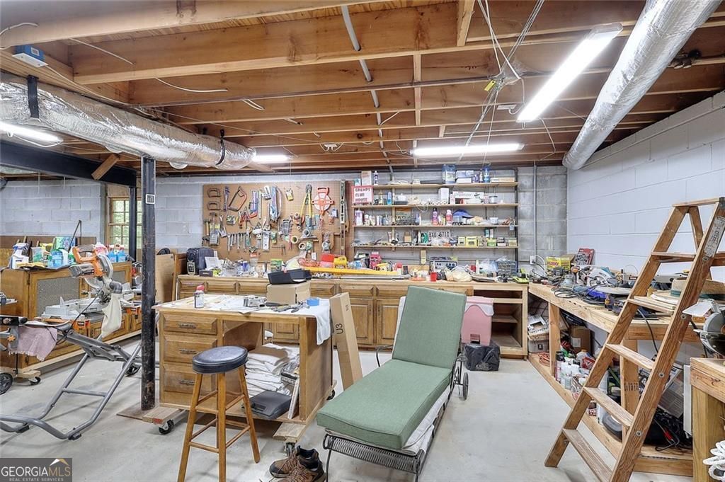 Lilburn, Georgia 30047, United States, 4 Bedrooms Bedrooms, ,5 BathroomsBathrooms,Residential,Active,152667