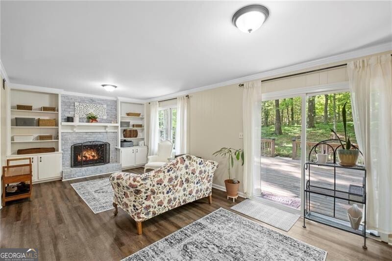 Roswell, Georgia 30075, United States, 4 Bedrooms Bedrooms, ,3 BathroomsBathrooms,Residential,Active,115995