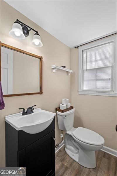 Roswell, Georgia 30075, United States, 4 Bedrooms Bedrooms, ,3 BathroomsBathrooms,Residential,Active,115995