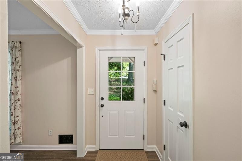 Roswell, Georgia 30075, United States, 4 Bedrooms Bedrooms, ,3 BathroomsBathrooms,Residential,Active,115995