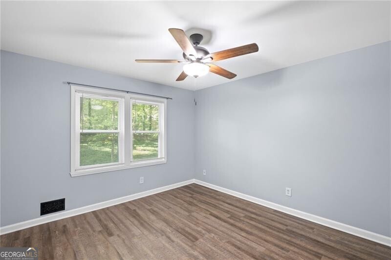 Roswell, Georgia 30075, United States, 4 Bedrooms Bedrooms, ,3 BathroomsBathrooms,Residential,Active,115995