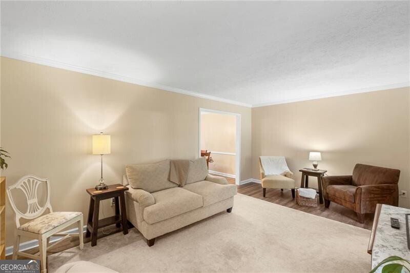 Roswell, Georgia 30075, United States, 4 Bedrooms Bedrooms, ,3 BathroomsBathrooms,Residential,Active,115995