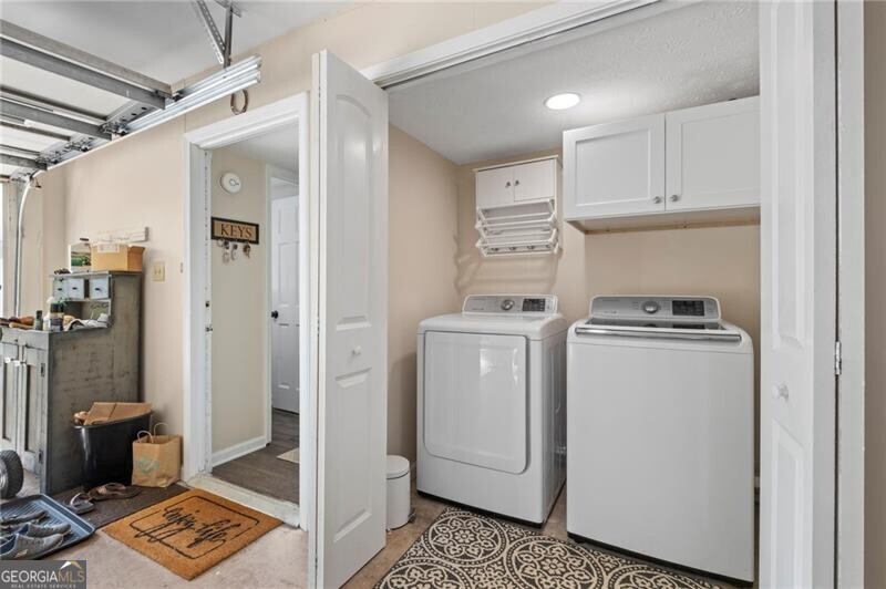 Roswell, Georgia 30075, United States, 4 Bedrooms Bedrooms, ,3 BathroomsBathrooms,Residential,Active,115995