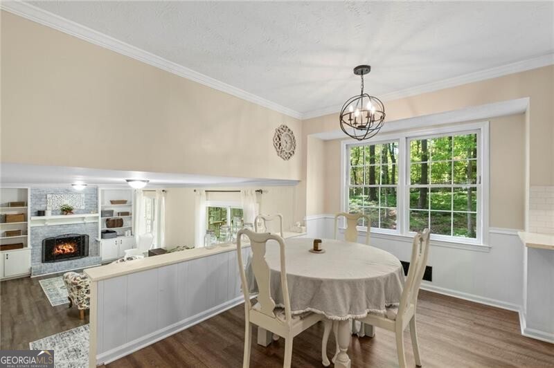 Roswell, Georgia 30075, United States, 4 Bedrooms Bedrooms, ,3 BathroomsBathrooms,Residential,Active,115995