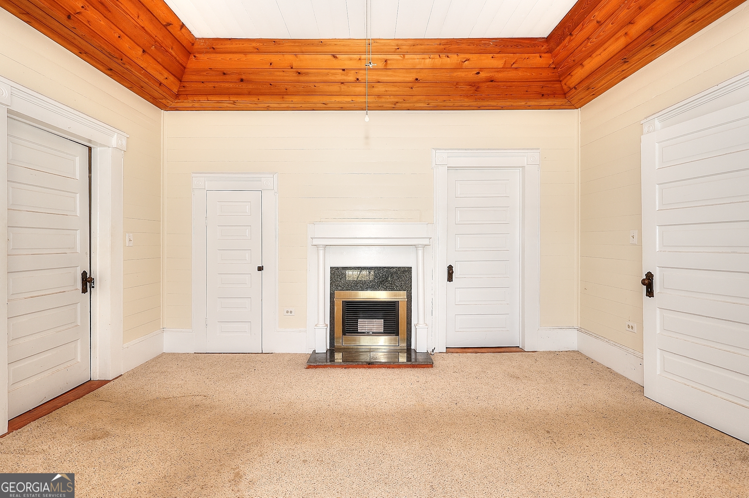 1038 W Main ST