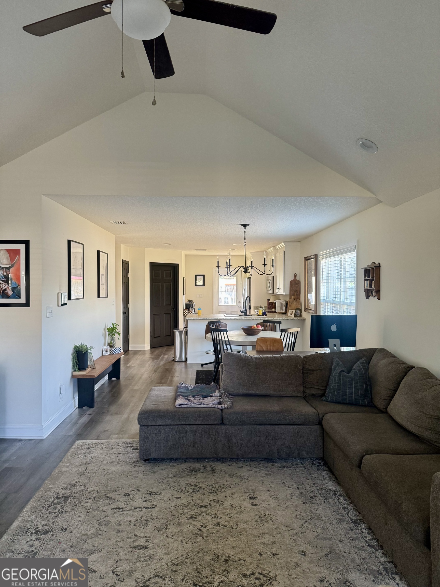 1500 San Bernardino WAY