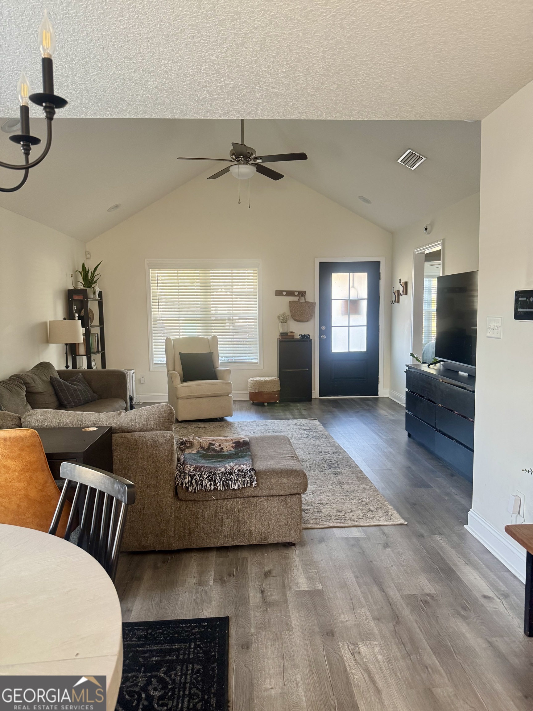 1500 San Bernardino WAY