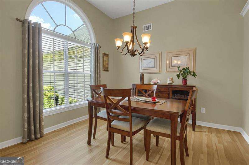 2145 Charleston Oak CIR
