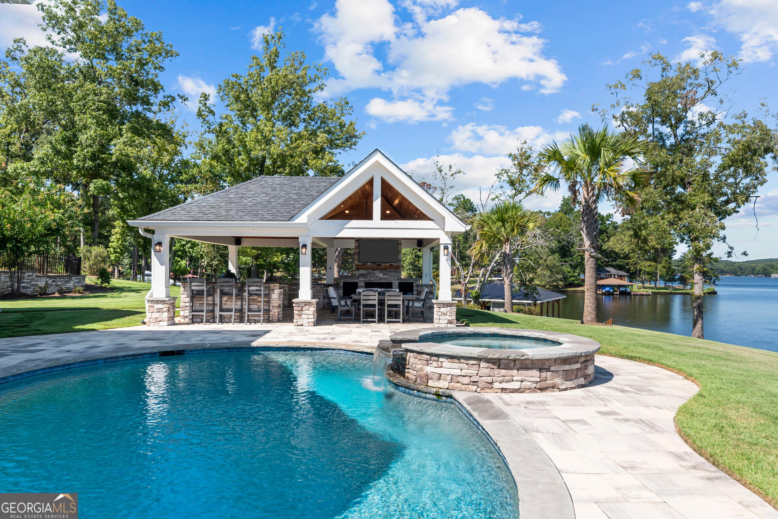 109 Sinclair LN