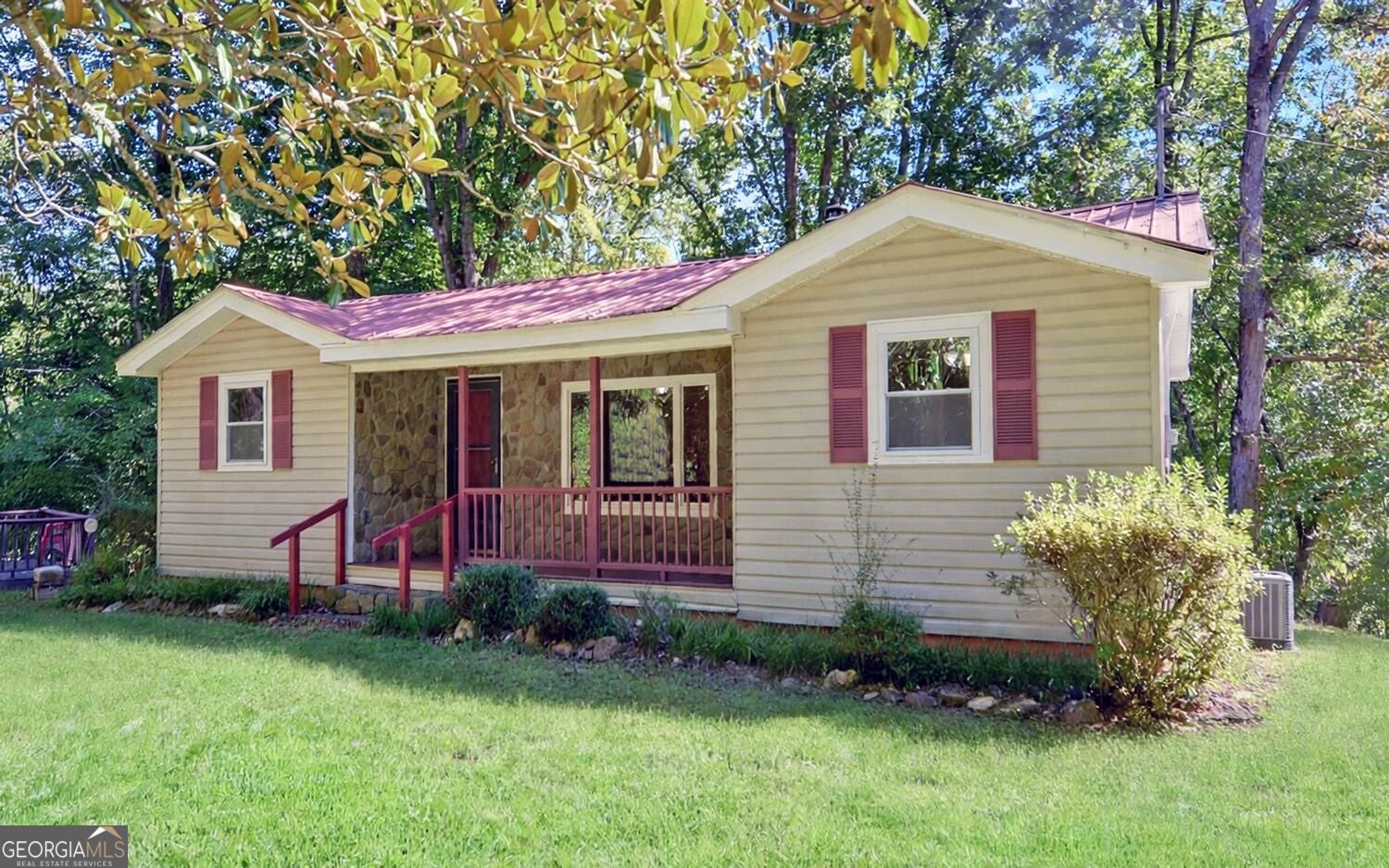 910 Hells Hollow RD