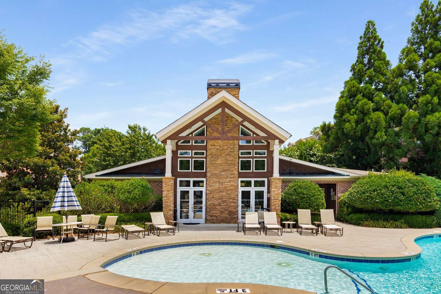 Atlanta, Georgia 30319, United States, 1 Bedroom Bedrooms, ,2 BathroomsBathrooms,Residential,Active,160681