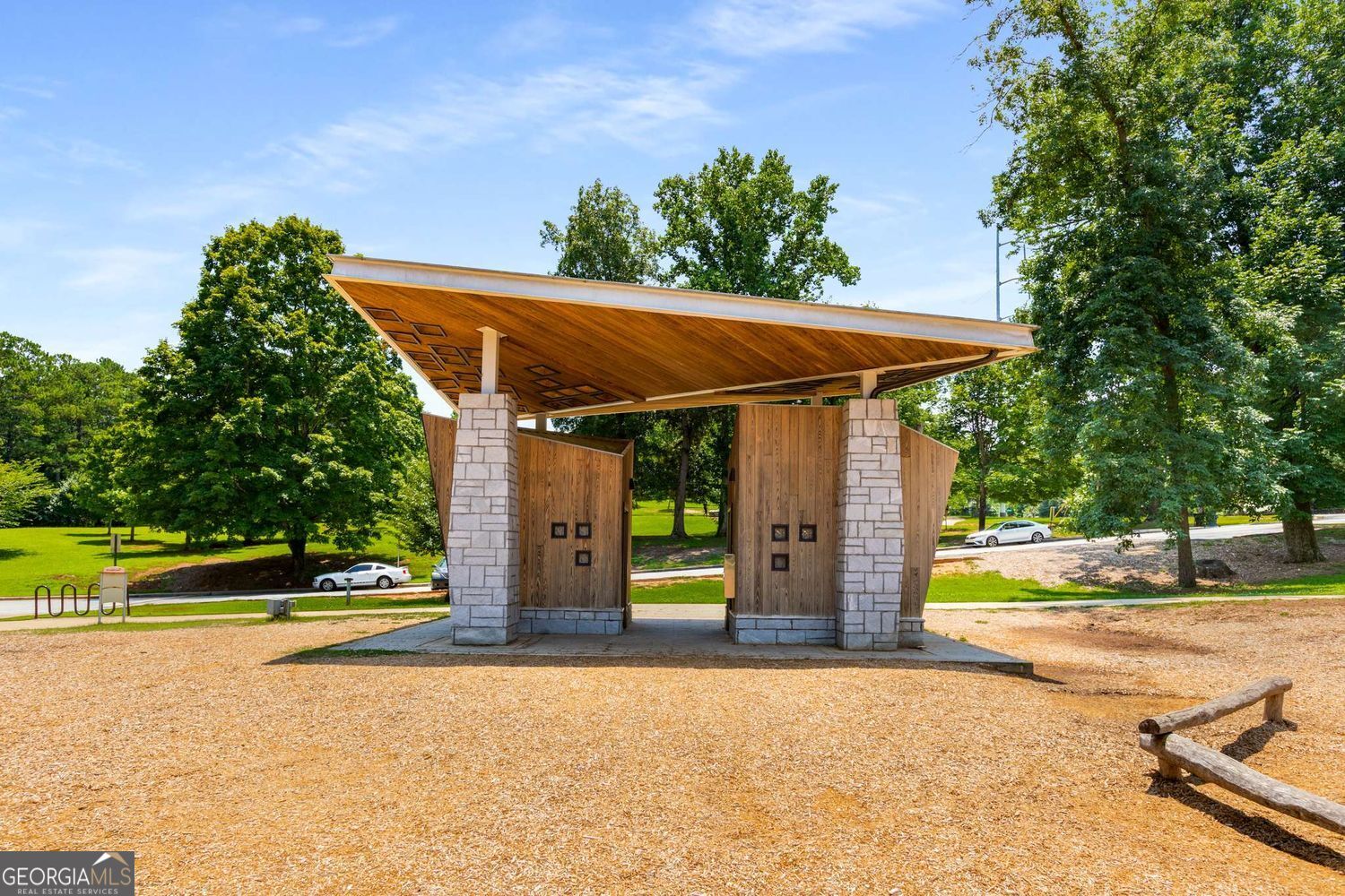 Atlanta, Georgia 30319, United States, 1 Bedroom Bedrooms, ,2 BathroomsBathrooms,Residential,Active,160681