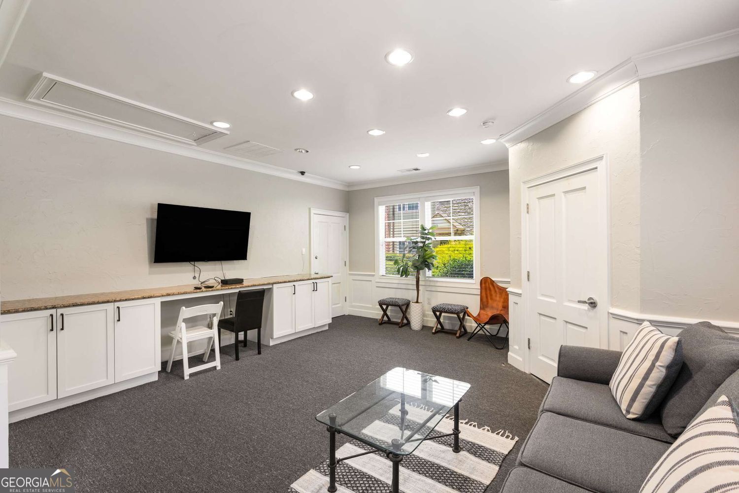 Atlanta, Georgia 30319, United States, 1 Bedroom Bedrooms, ,2 BathroomsBathrooms,Residential,Active,160681