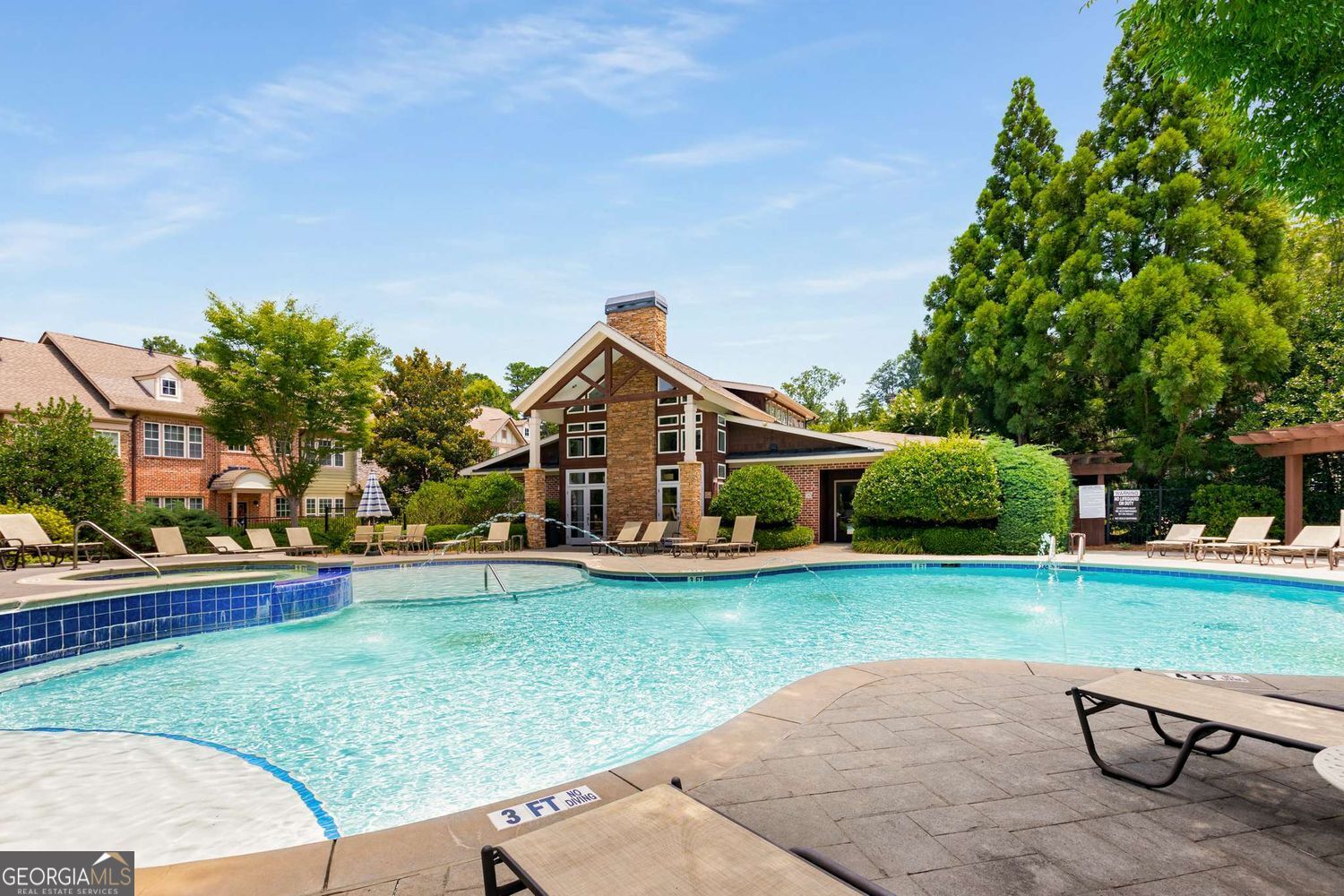 Atlanta, Georgia 30319, United States, 1 Bedroom Bedrooms, ,2 BathroomsBathrooms,Residential,Active,160681