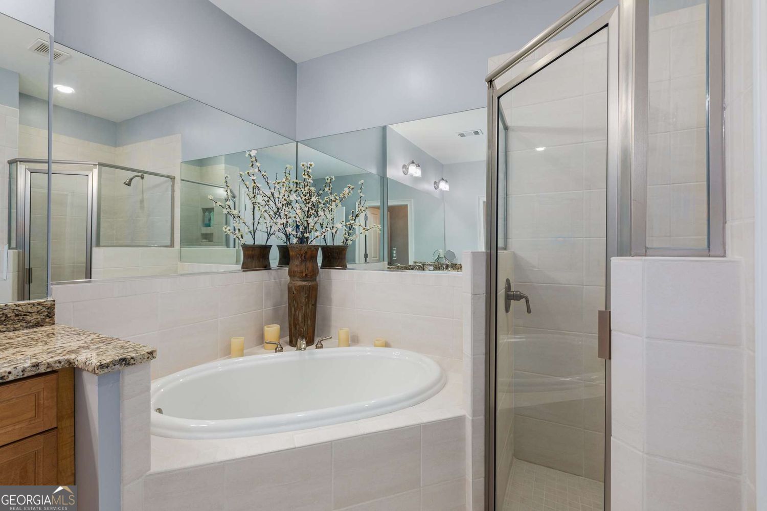 Atlanta, Georgia 30319, United States, 1 Bedroom Bedrooms, ,2 BathroomsBathrooms,Residential,Active,160681