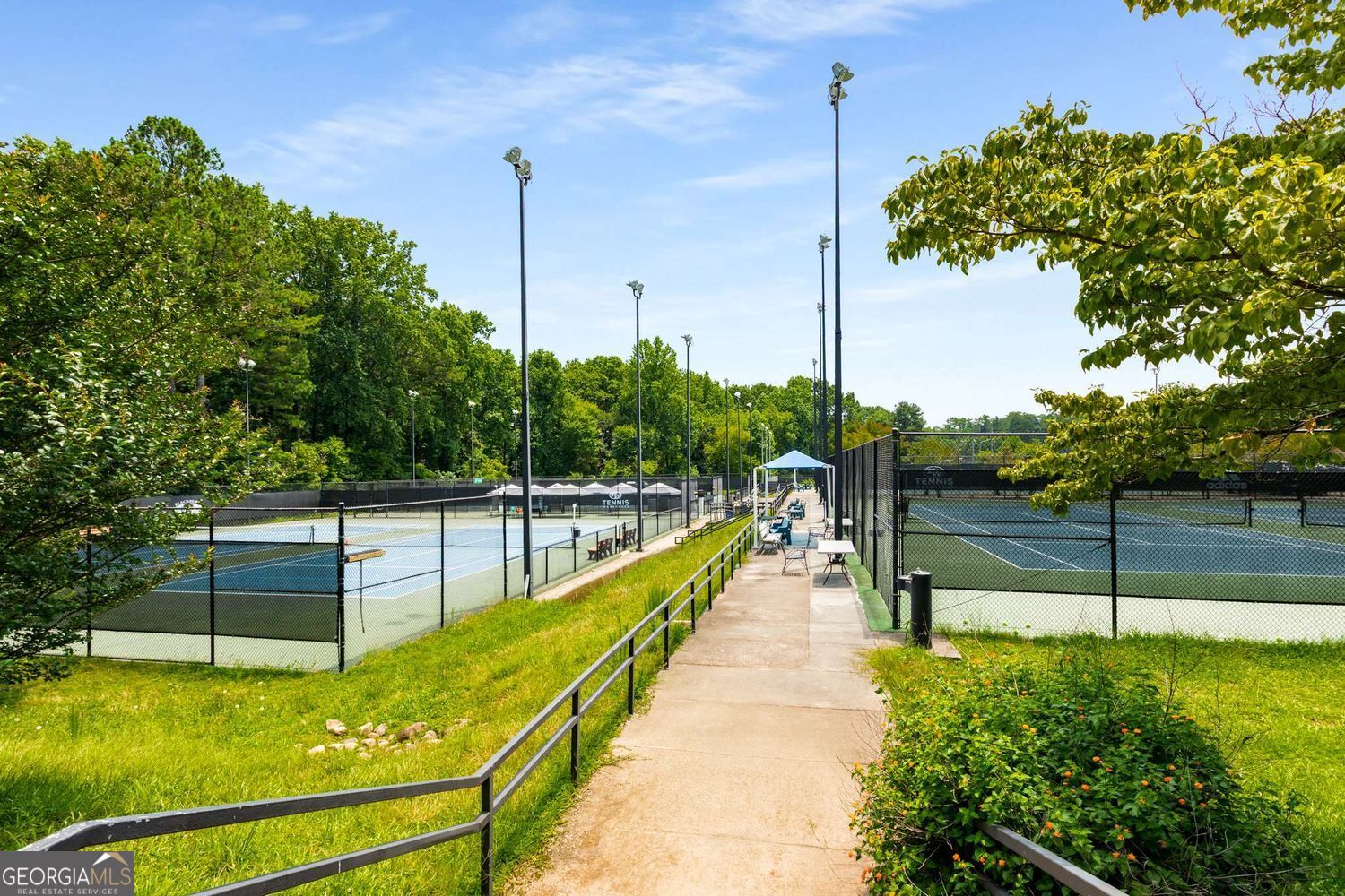 Atlanta, Georgia 30319, United States, 1 Bedroom Bedrooms, ,2 BathroomsBathrooms,Residential,Active,160681