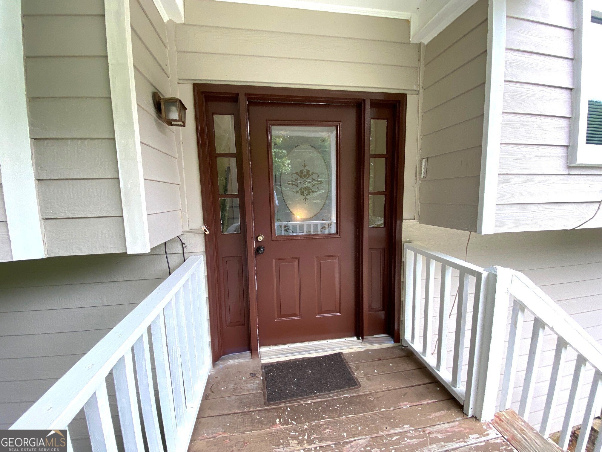 1326 Williamsburg LN