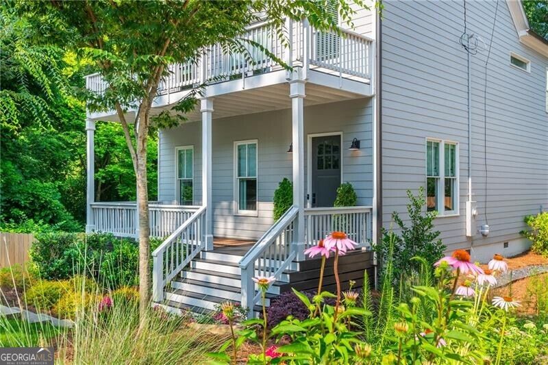 Photo of 940 Longley Avenue NW, Atlanta, GA 30318 (MLS # 10835329)