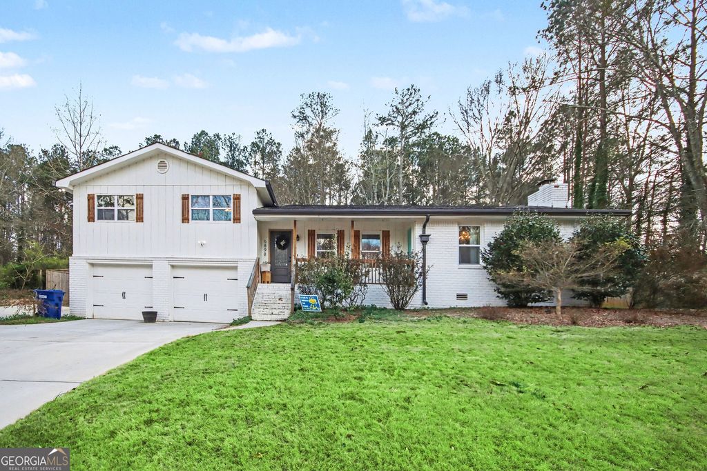Photo of 6898 Lakeshore Drive, Douglasville, GA 30135 (MLS # 10706506)