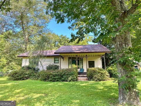 A home in Eastman