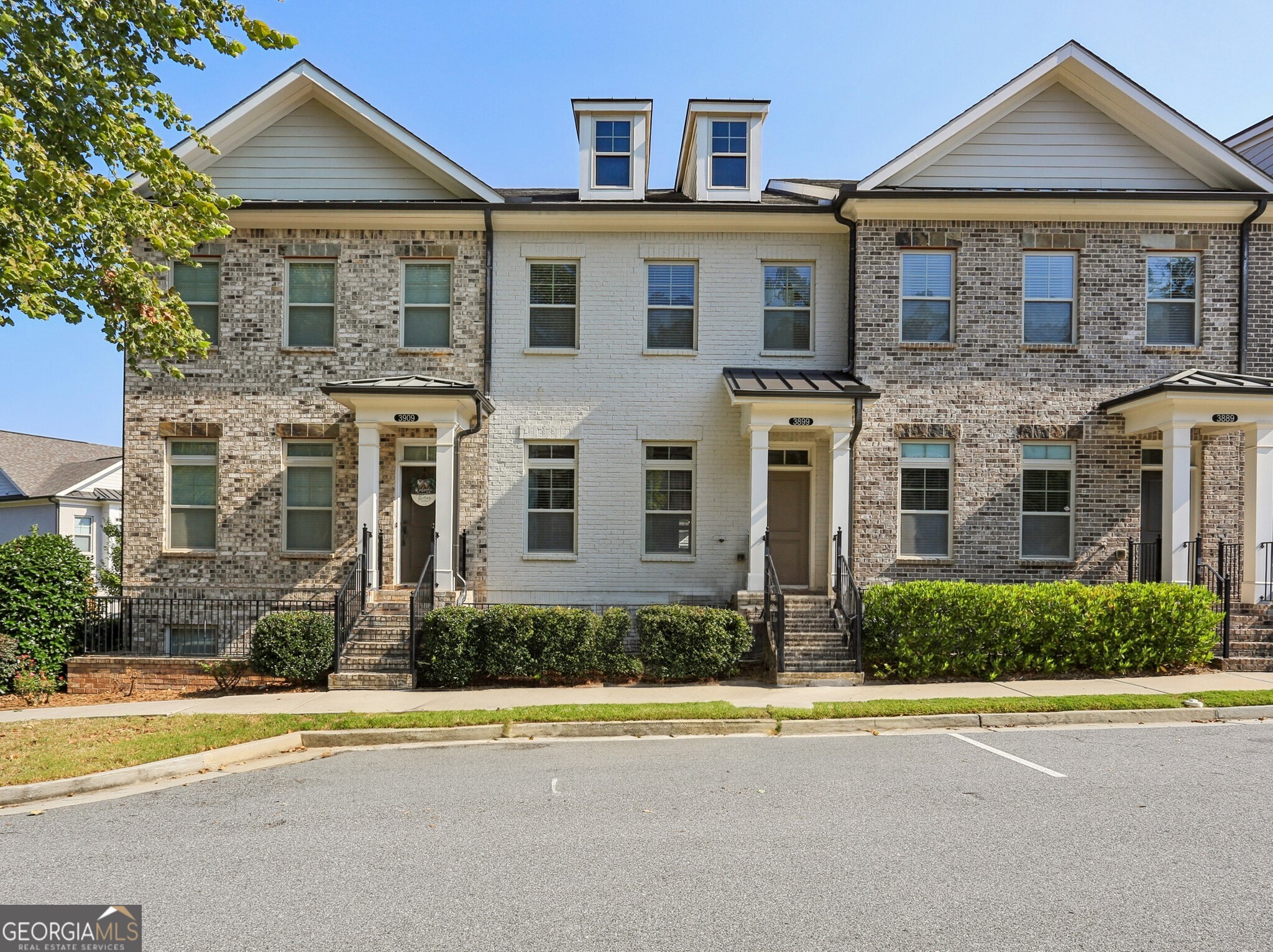 3899 Glenview Club LN