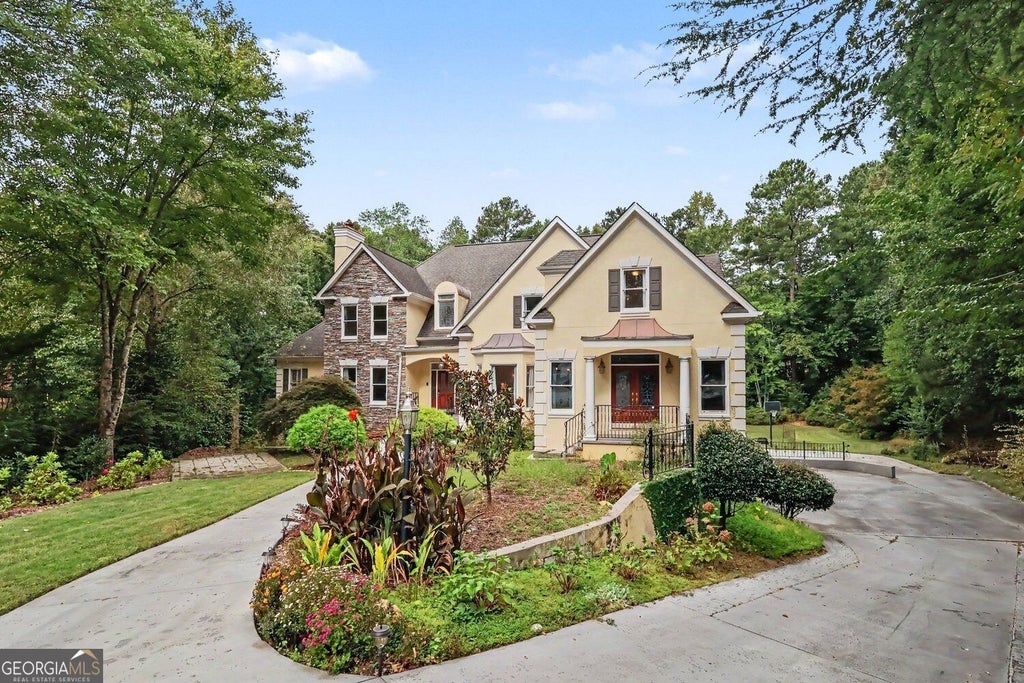 Photo of 215 Hamden Trace SW, Atlanta, GA 30331 (MLS # 10878692)
