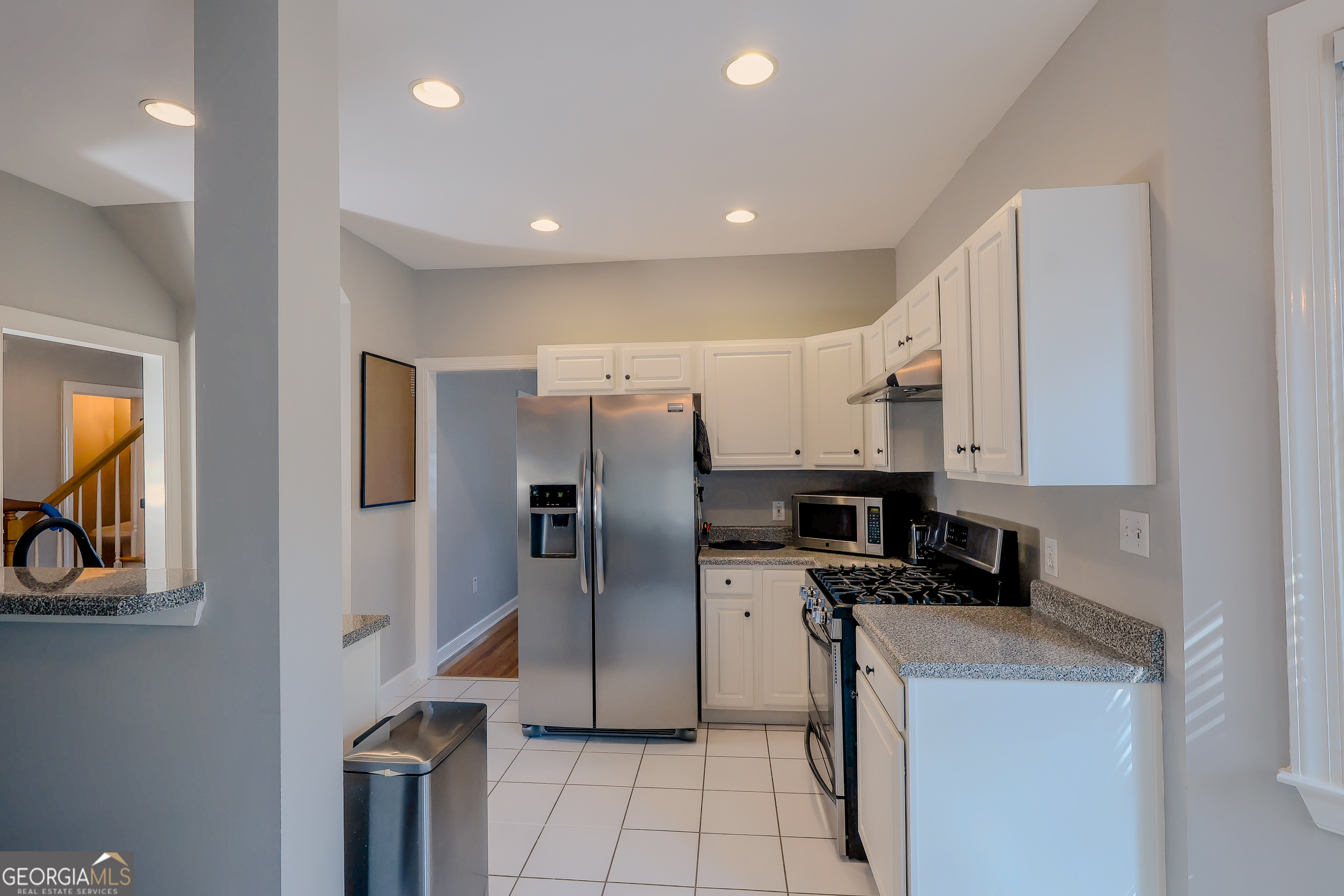 1070 High Point TER SW