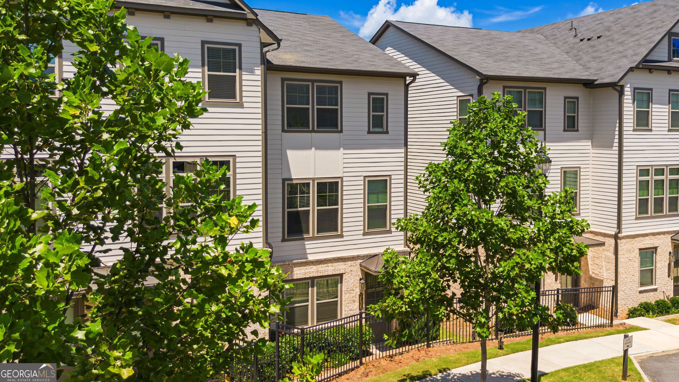 2636 Caruso WAY