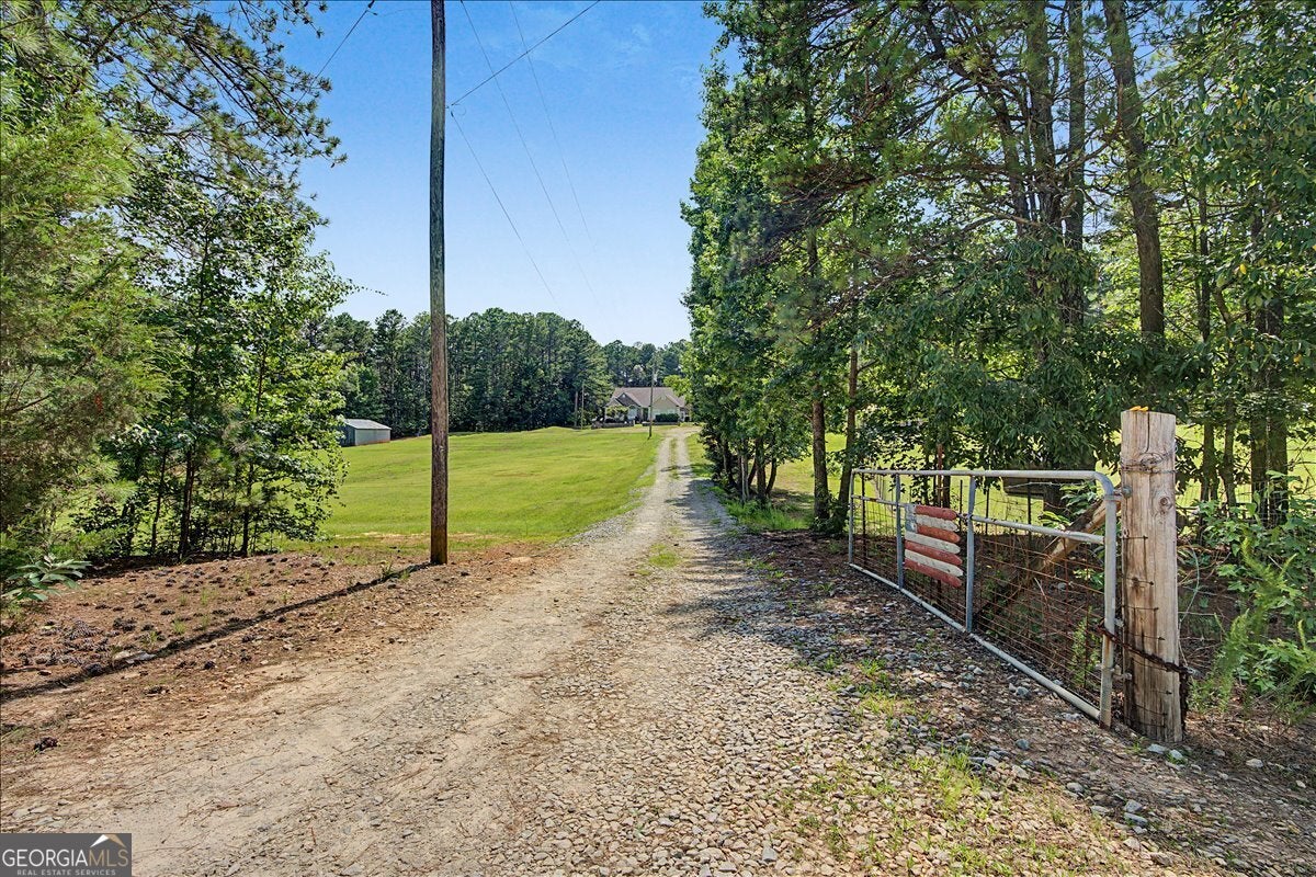 75 N Raburn RD