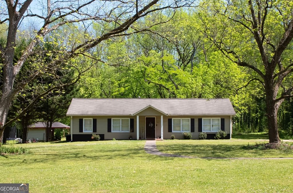 Photo of 71 Hughes Dairy Road SE, Lindale, GA 30147 (MLS # 10729891)